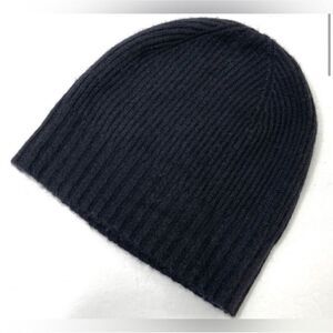 NORDSTROM 100% Cashmere NWT Black Knit
Beanie Hat